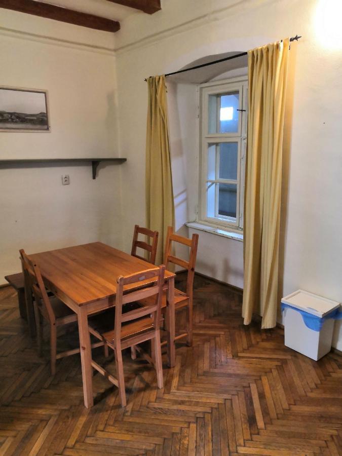Banská Štiavnica Hostel Skautsky Dom מראה חיצוני תמונה