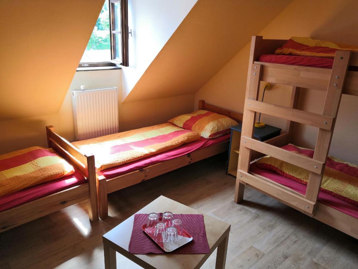 Banská Štiavnica Hostel Skautsky Dom מראה חיצוני תמונה