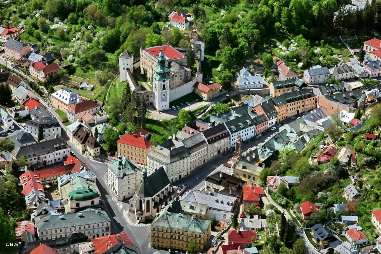 Banská Štiavnica Hostel Skautsky Dom מראה חיצוני תמונה