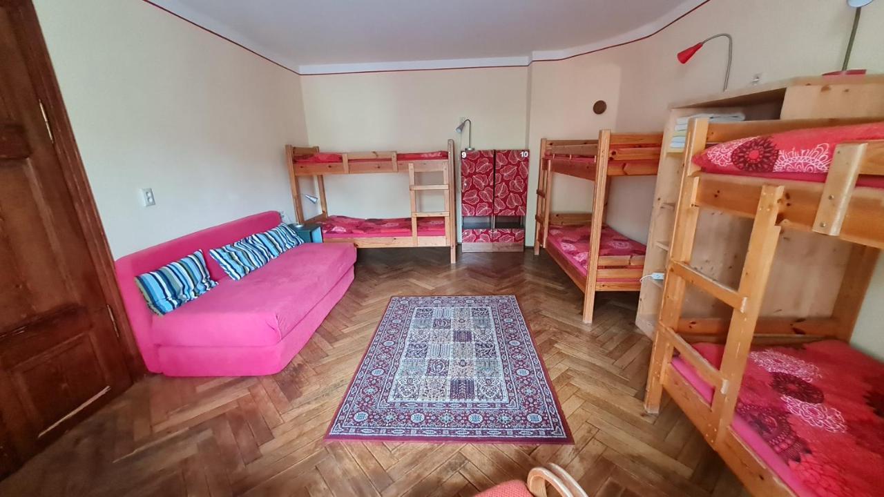 Banská Štiavnica Hostel Skautsky Dom מראה חיצוני תמונה