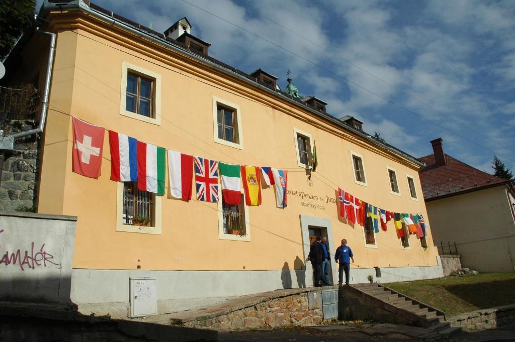 Banská Štiavnica Hostel Skautsky Dom מראה חיצוני תמונה